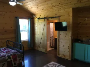 Cabin on the Ridge ** - Image 4