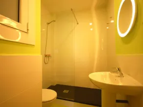NEW STRAND FLAT / CASTELLDEFELS - Image 3