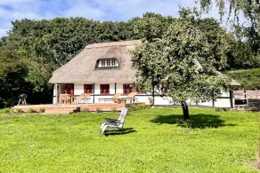 Family cottage for eight guests - Image 2