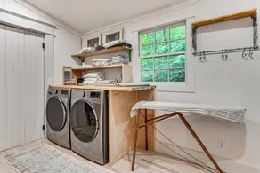 Comfy Cottage Charmer w/ Patio Garden in Tryon - Image 2