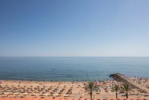 Appartamento \"Regueiró Quarteira Beach\" con Wi-Fi, A/C, Balcone e Terrazza - Image 4