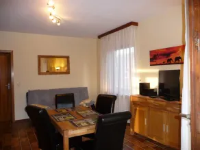 Holiday house with large garden, terrace, near the beach, pets welcome - Image 5