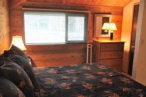 Ranch Cabin, 6 passes SHARC (illimité), WiFi gratuit, à partir de 95 $ la nuit - Image 4