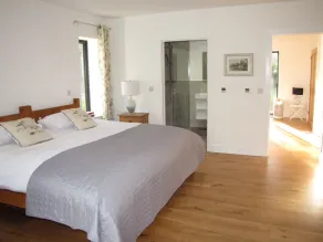 LUXURIOUS SINGLE STOREY DWELLING IN QUIET RURAL SETTING - Image 5