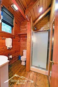 Pet friendly-umzäunten Hof am Ellijay River, Whirlpool, abgeschirmte Veranda, Pool tbl - Image 2