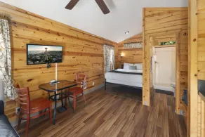 Cabin #10 - Image 4