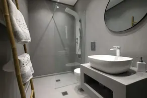 Elisa Seaside Luxury Suite - Image 4