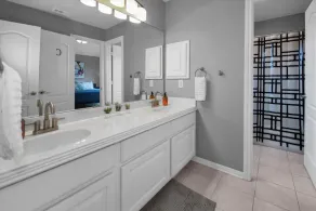 SG Lakefront Villa w/ King Beds Heated Poo/ & Spa - Image 4