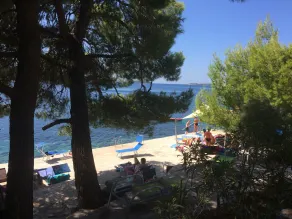 Top studio for 2-3 people, directly on the sea, boat mooring, bike hit! - Image 5