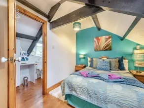 0 bedroom accommodation in Gowerton, Gower - Image 4