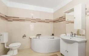 2 Bedroom Awesome Apartment In Viskovo - Image 3