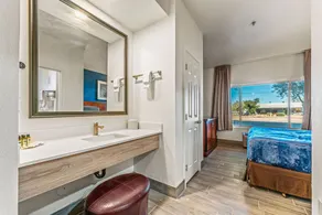 Metro Extended Stays - Tempe - King Studio - Image 4