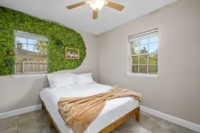 Funky MINI GOLF Home filled with Amenities - Image 5