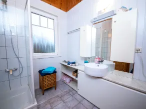 Ferienhaus "Auszeit mit Herz" im Ferienpark Extertal - Kamin, Fass-Sauna, Massagesessel - Image 3