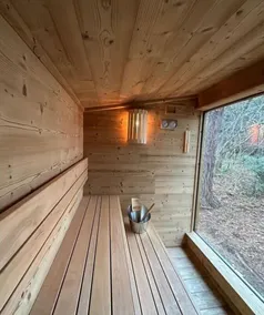 Holiday Home Under the Trees - Image 2
