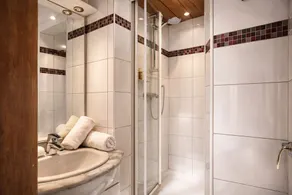 Beautiful waterfront house with heated indoor pool, sauna, terrace. - Image 3