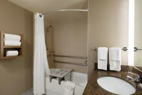 Equipped Suite Mobility Accessible Suite! 24h Business Center + Free Breakfast - Image 4