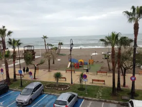 Sulla spiaggia La Cala de Mijas, con vista mozzafiato sul med - Image 3
