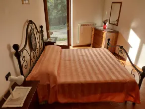 Freistehendes Anwesen mit 4 Schlafzimmern, Garten und Pool in der Nähe von Lucca - Image 4