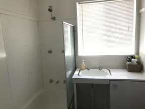 Bull Ray Beach House - Image 3