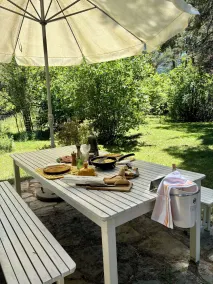 Stor og veludstyret hytte i fantastisk og fredelig Haute Provence - Image 2