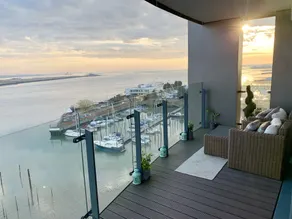 Kent Breath-Taking VIEW 2BD/2BA With Free Parking - Image 5