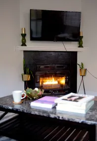 Centrally Located Warmingly Cozy and Spacious Home - Image 2