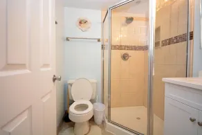 Enjoy your stay at this 2 bedroom, 2 bath condo featuring ocean and bay views! - Image 4