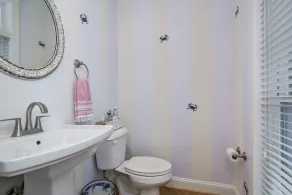 WATERFRONT COTTAGE, Only 5 years old, Located on Beautiful Taylor Creek - Image 3