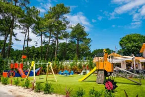 Mobile home Resasol 4/6P - Campsite Lou Pignada 5* - France - Image 3