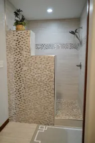 Clean and cozy farmhouse - Image 2