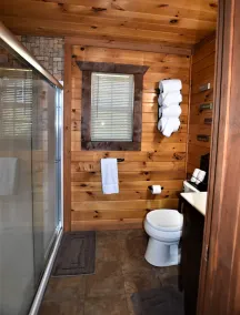 Vista Ridge Cabin, A Romantic Getaway in Helen, GA - Image 4