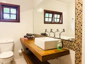Casa confortavel e bem localizada na Granja Viana - Image 3