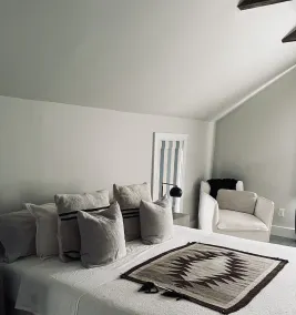 Red River Farmhouse & Yoga Space - Image 5