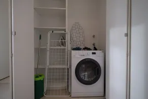 Stunning 2BR loft Maribyrnongfree parkingbalcony - Image 3