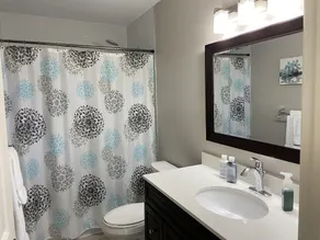 Izzy's Lookout Lake House - Spacious 2 bedroom house - Image 4