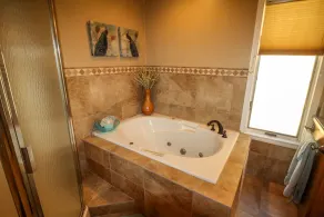 Luxury Mountain Cabin w/ Hot Tub 75 Private Acres, & Near New River - Image 5