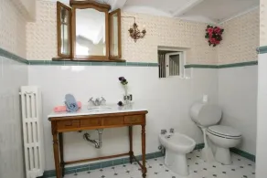 Villa on the outskirts of Florence - Image 3