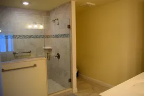 Highly Sought after Townhome!! - Image 5