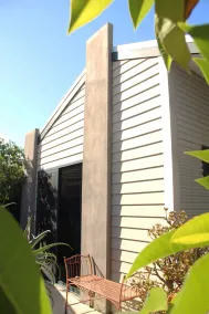 Two bedroom villa, self contained, wifi, parking, big kitchen, private entrance - Image 2