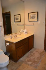 37DPD - Forest view, log-sided two bedroom, two bath condo on Lake Ouachita - Image 5