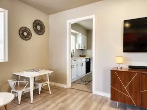 *NEW Hottub* Atrium Zen House @ Antelope Canyon + Pet Friendly + Sleeps 12 - Image 5