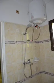 CHRIS COMPLEX - Luxury Safe Apartment - Image 3