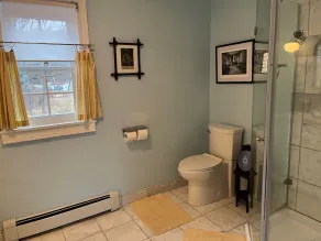 Greek Revival cottage - Image 5