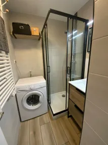 T2 air-conditioned apartment with swimming pool close to grande plage richelieu - Image 4