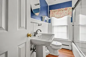 Serendipity | Classic Chincoteague Home Walk to Main Street w/ Screened Porch & First-Floor Bedroom - Image 4