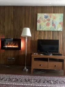 Stor solig svit ovanpå Corning viktorianska herrgård, trevligt grannskap, nära till stan - Image 2