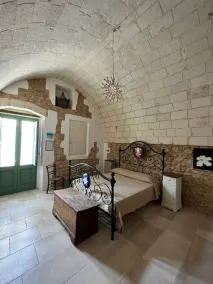 House from 1657, historic home in the village of Monacizzo - Image 4