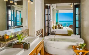 Exquisite 2 Bed 2 Bath Villa in Paradise at the Grand Luxxe - Image 3