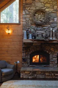 Idyllodge Luxury Creekside Estate 15 Acres - Image 3